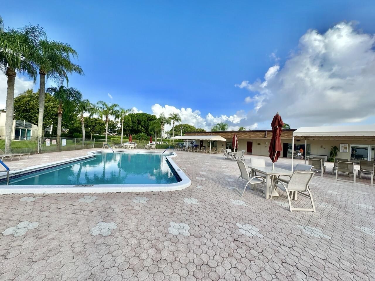 19 Abbey Lane, Unit 204, Delray Beach, FL 33446 Photo