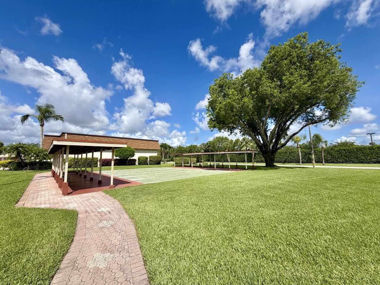 19 Abbey Lane, Unit 204, Delray Beach, FL 33446 Photo