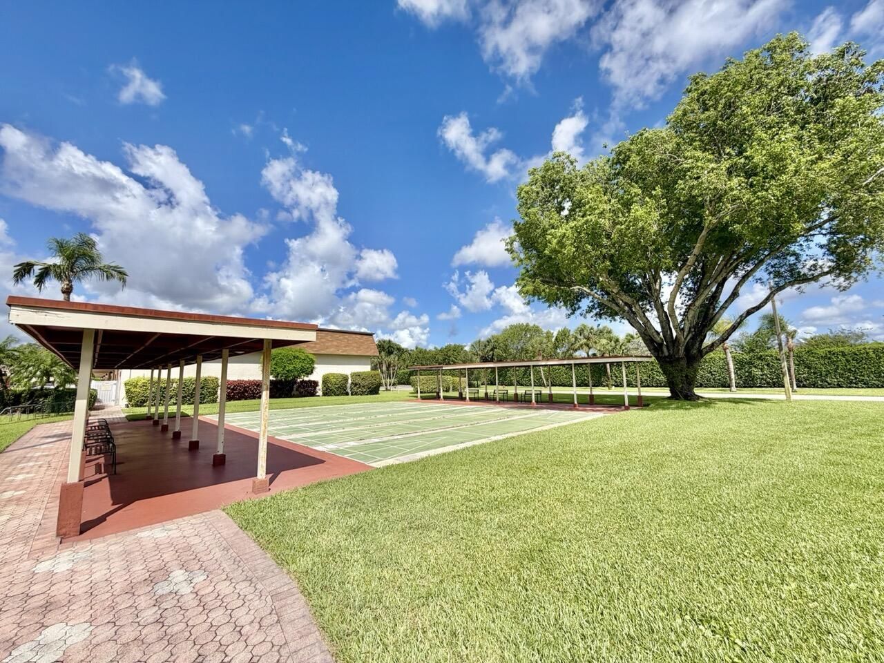 19 Abbey Lane, Unit 204, Delray Beach, FL 33446 Photo