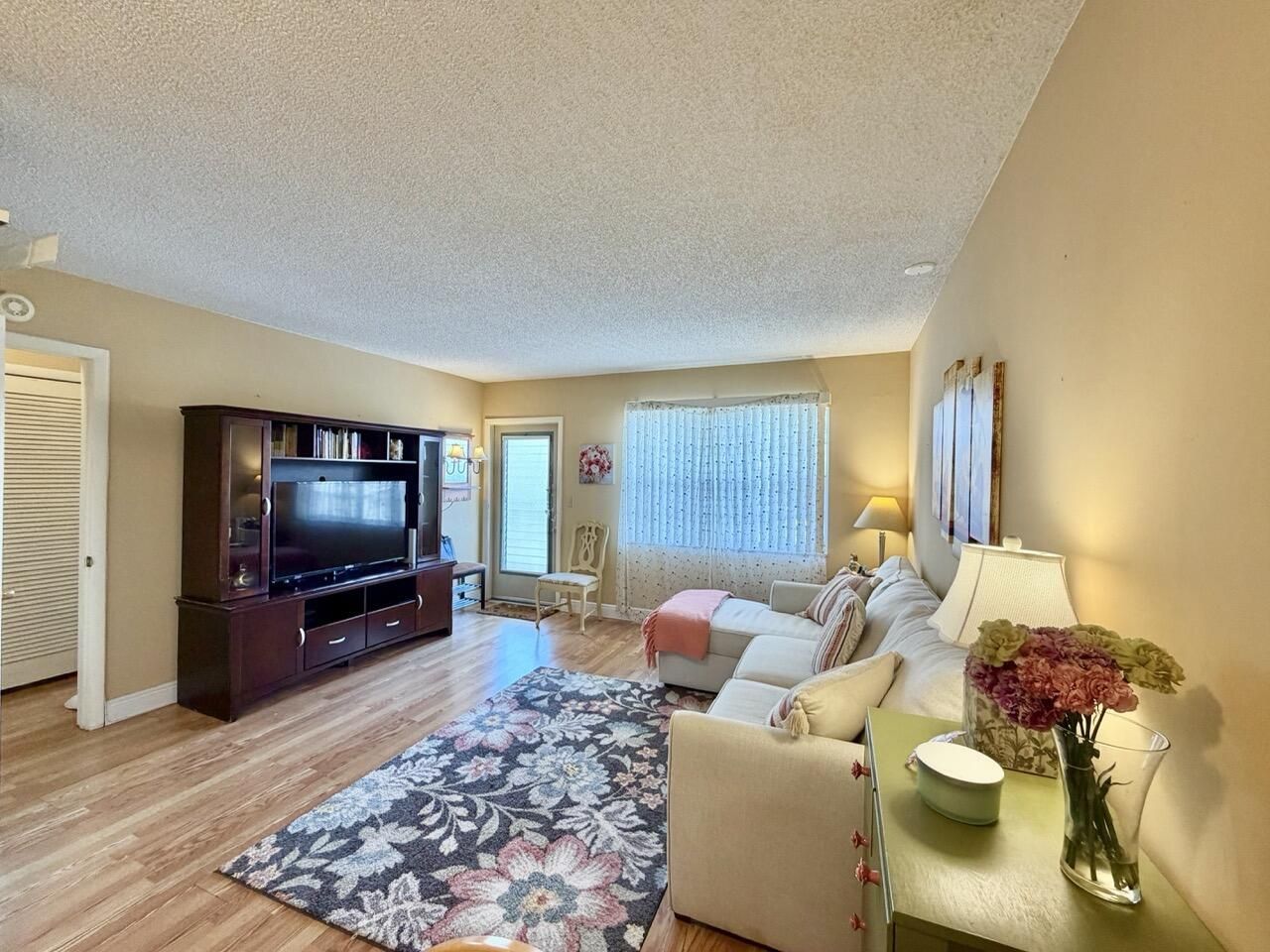 19 Abbey Lane, Unit 204, Delray Beach, FL 33446 Photo
