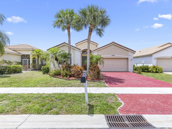 10720 Oak Bend Way, Wellington, FL 33414