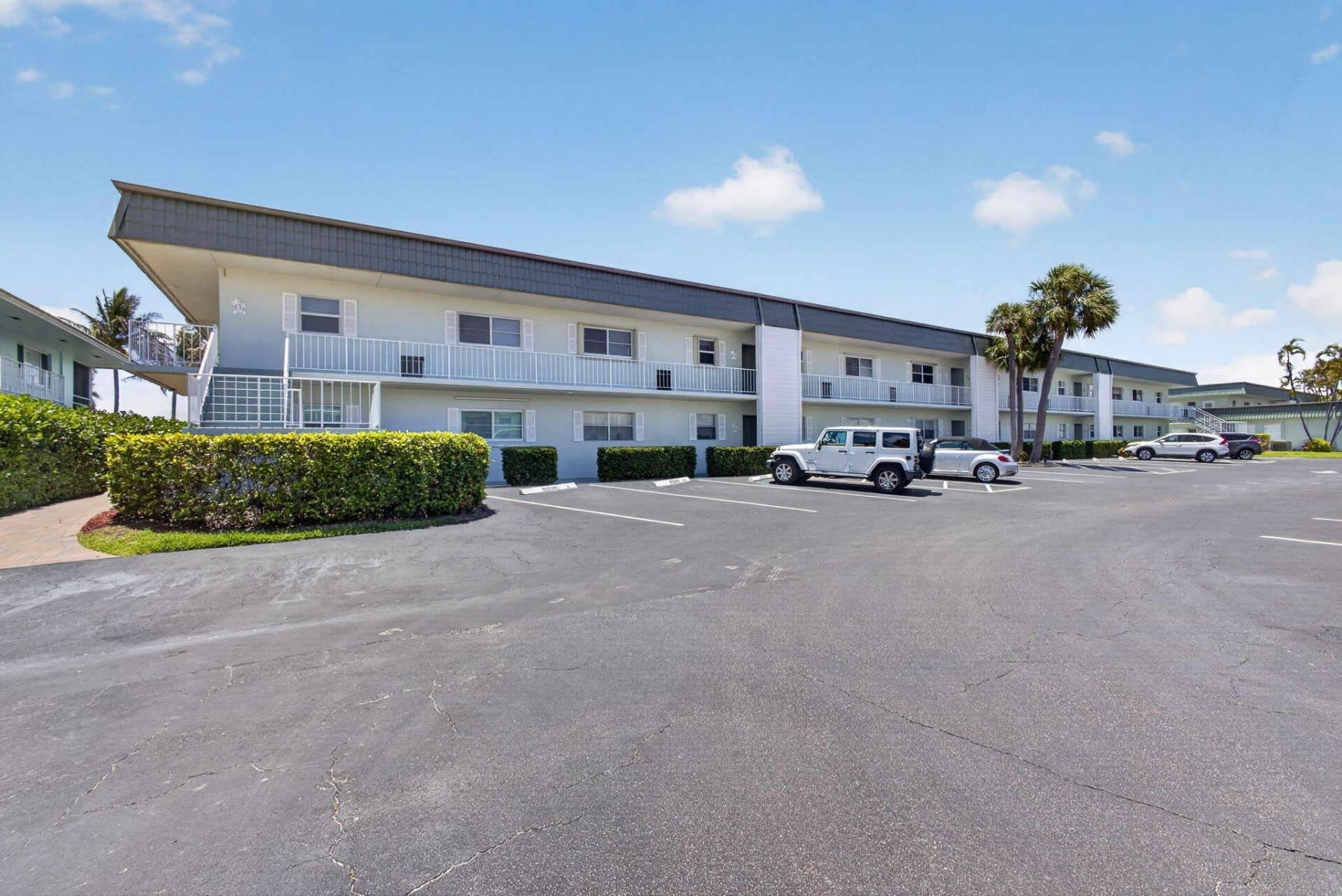 110 Wettaw Lane, Unit 202, North Palm Beach, FL 33408 Photo