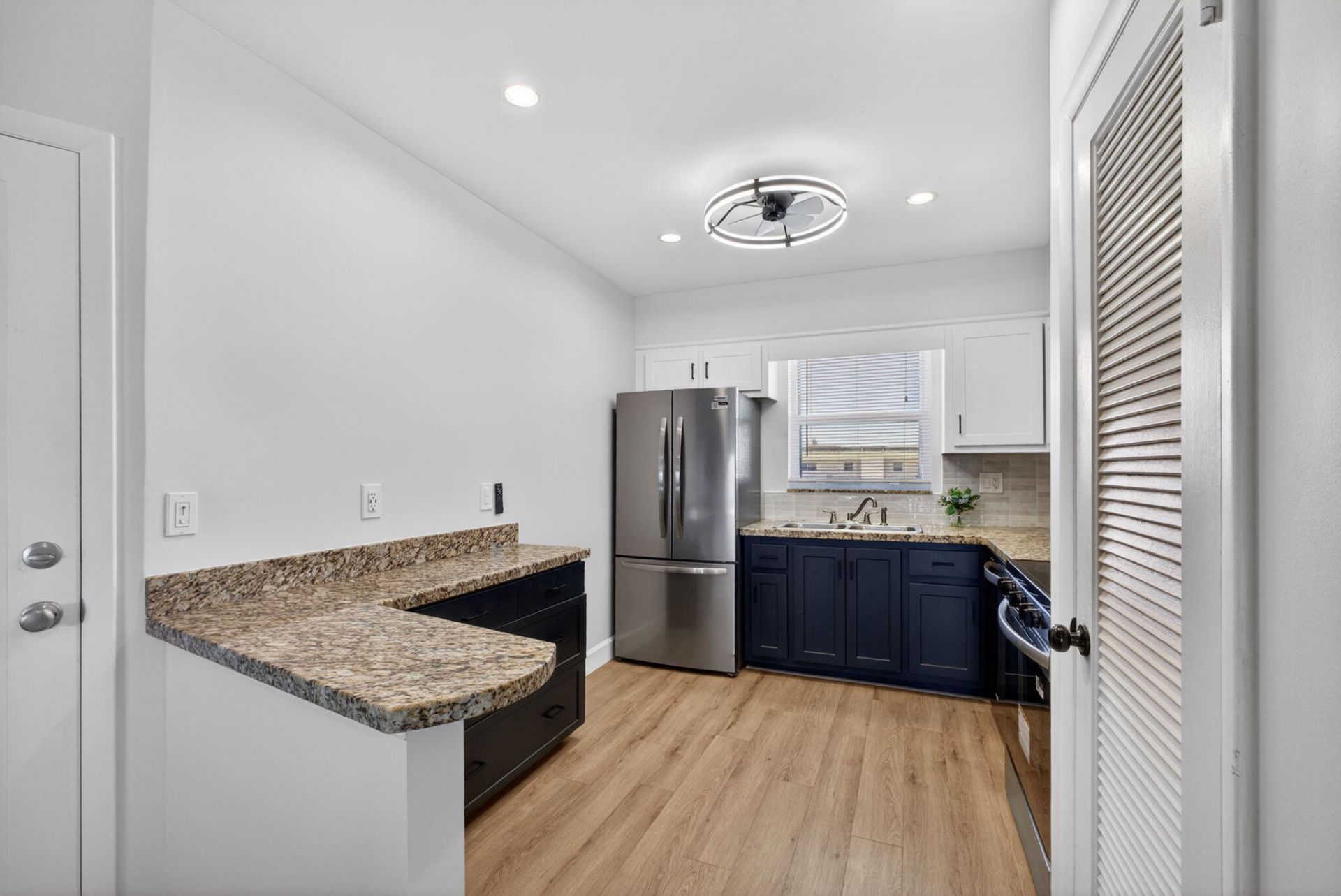 110 Wettaw Lane, Unit 202, North Palm Beach, FL 33408 Photo