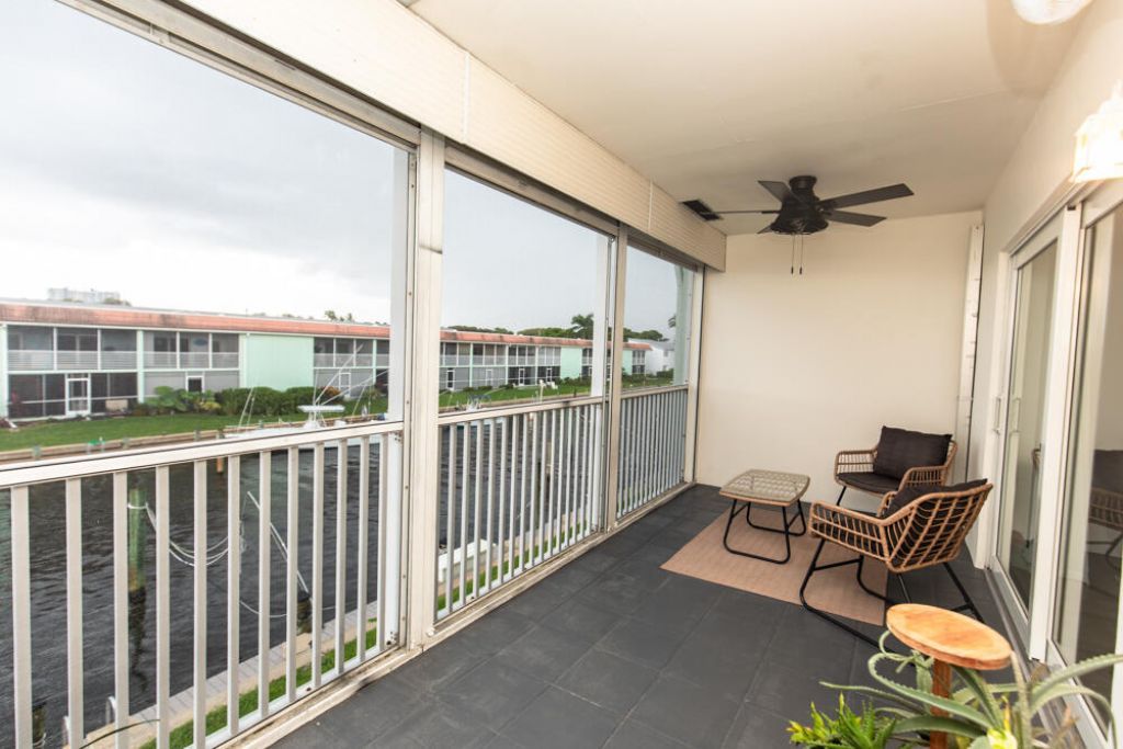 110 Wettaw Lane, Unit 202, North Palm Beach, FL 33408 Photo