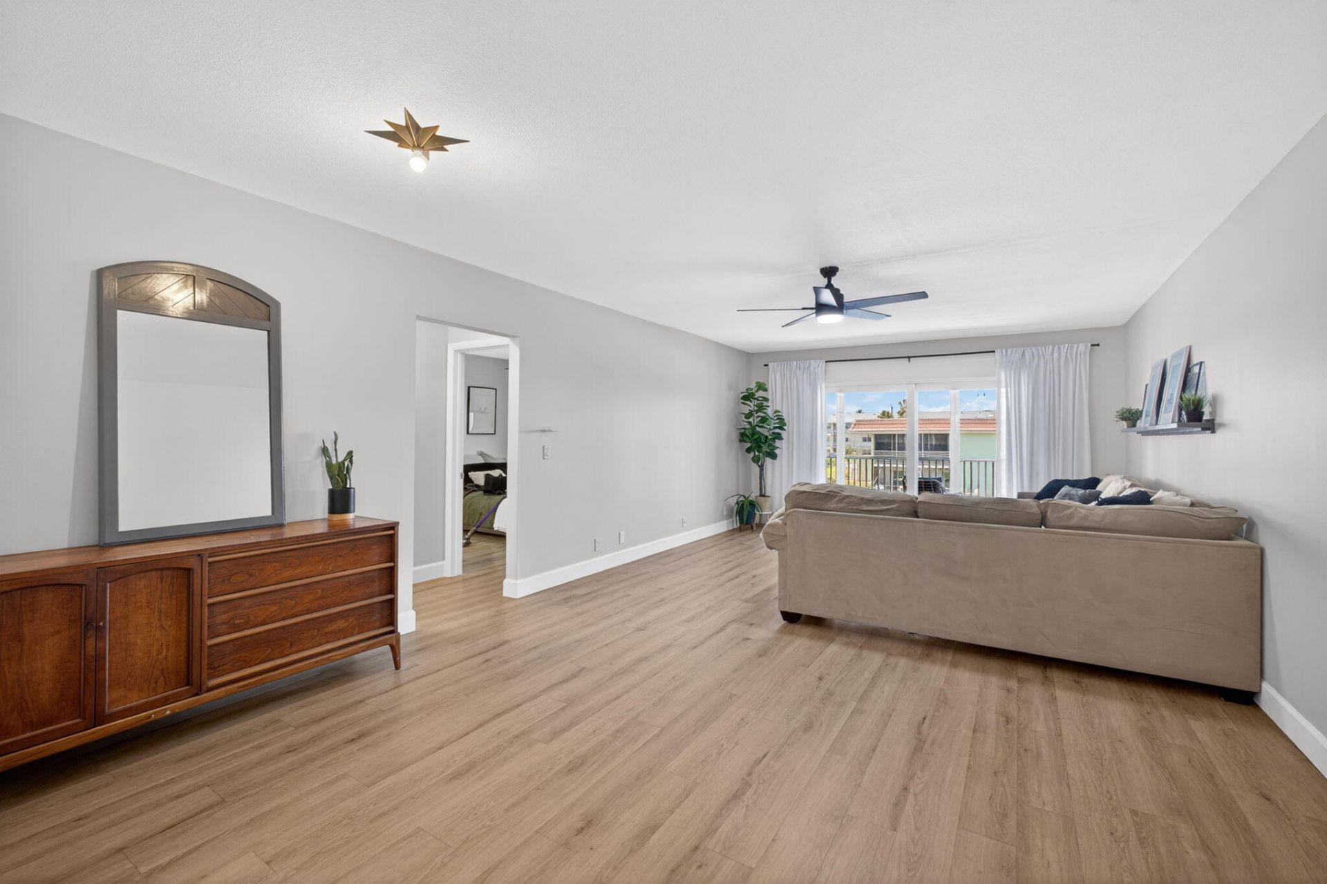 110 Wettaw Lane, Unit 202, North Palm Beach, FL 33408 Photo