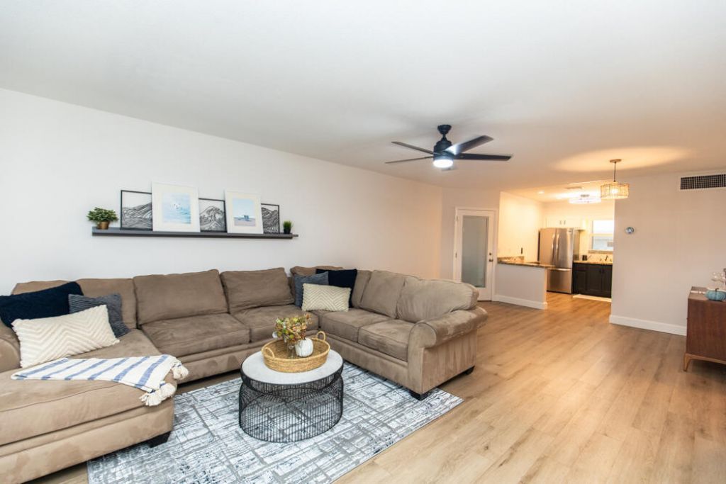 110 Wettaw Lane, Unit 202, North Palm Beach, FL 33408 Photo