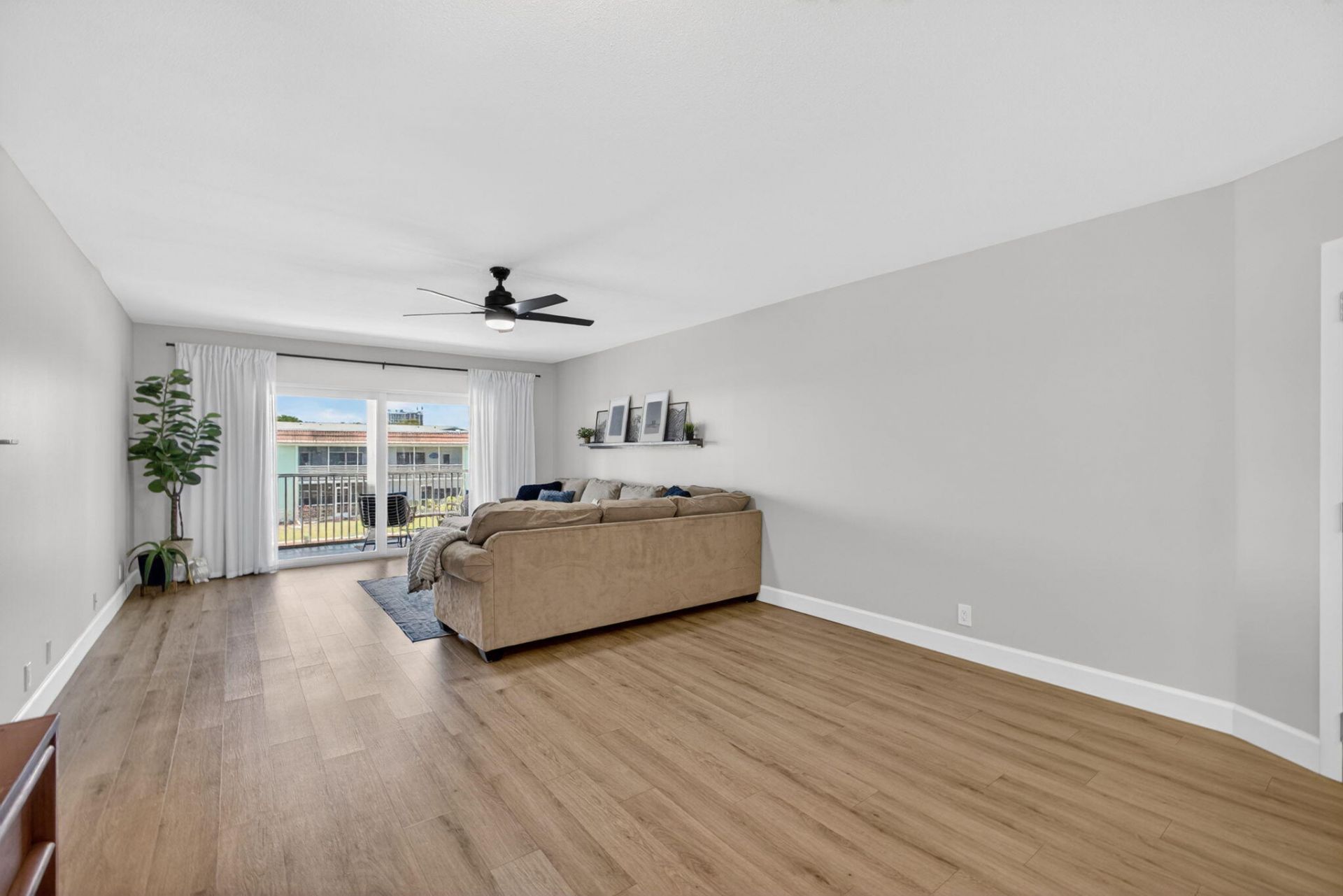 110 Wettaw Lane, Unit 202, North Palm Beach, FL 33408 Photo