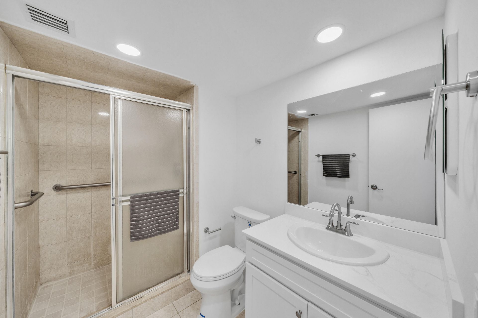 3099 NW 48th Avenue, Unit 260, Lauderdale Lakes, FL 33313 Photo