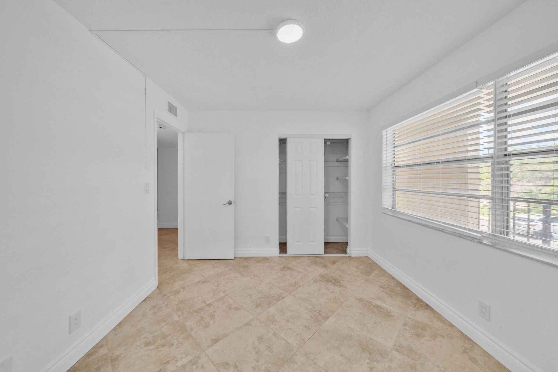 3099 NW 48th Avenue, Unit 260, Lauderdale Lakes, FL 33313 Photo