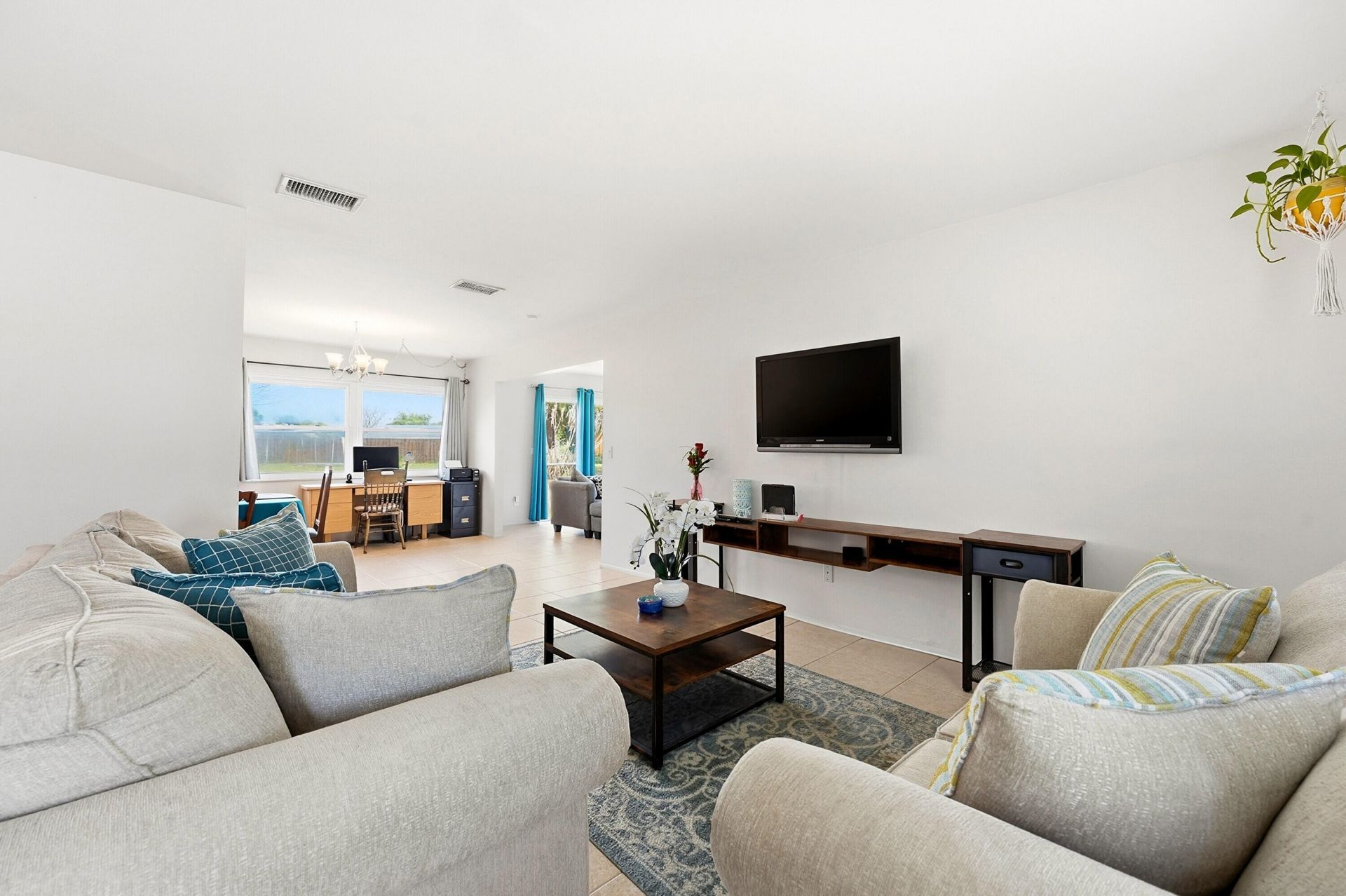 450 SW Kentwood Road, Port Saint Lucie, FL 34953 Photo