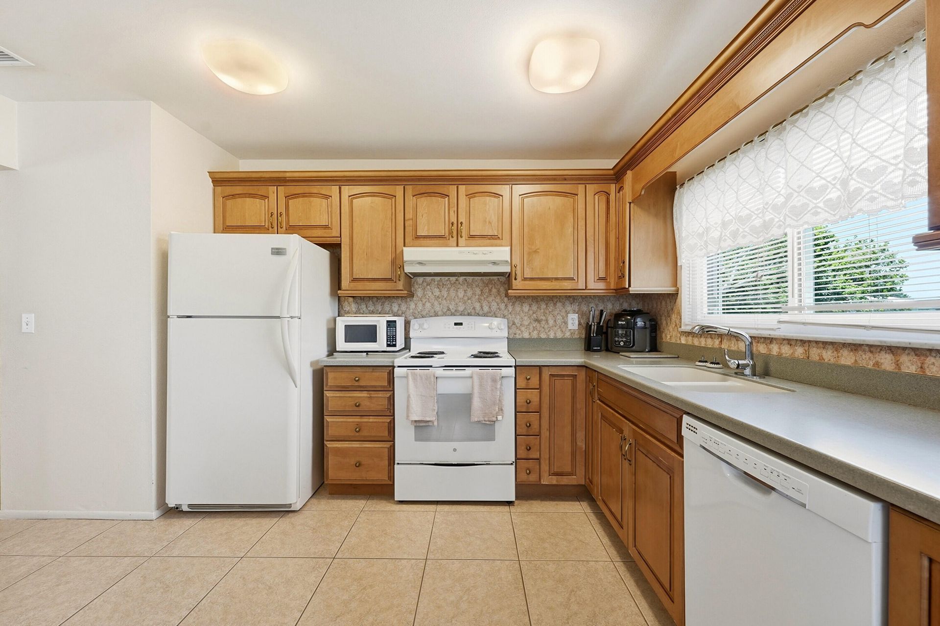 450 SW Kentwood Road, Port Saint Lucie, FL 34953 Photo