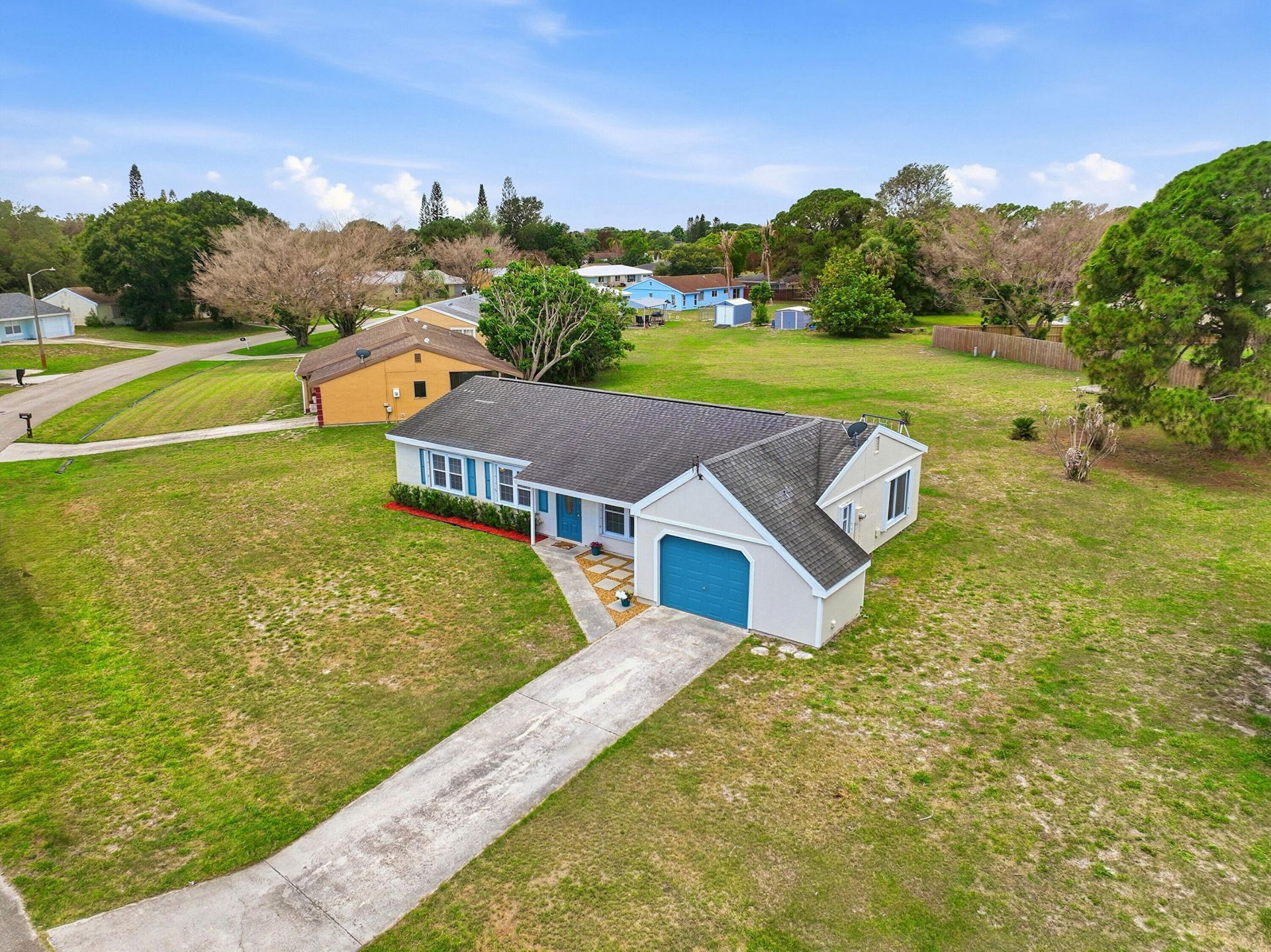450 SW Kentwood Road, Port Saint Lucie, FL 34953 Photo