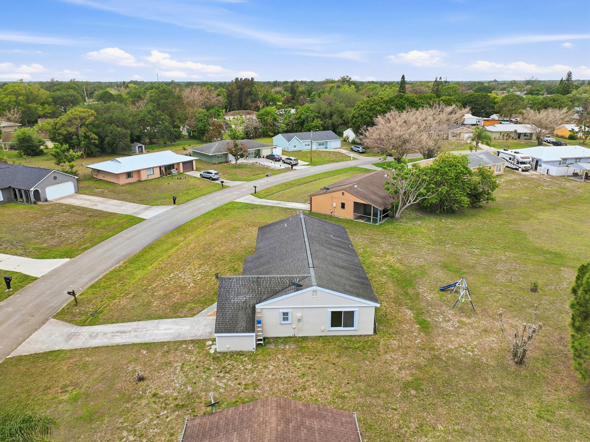 450 SW Kentwood Road, Port Saint Lucie, FL 34953 Photo