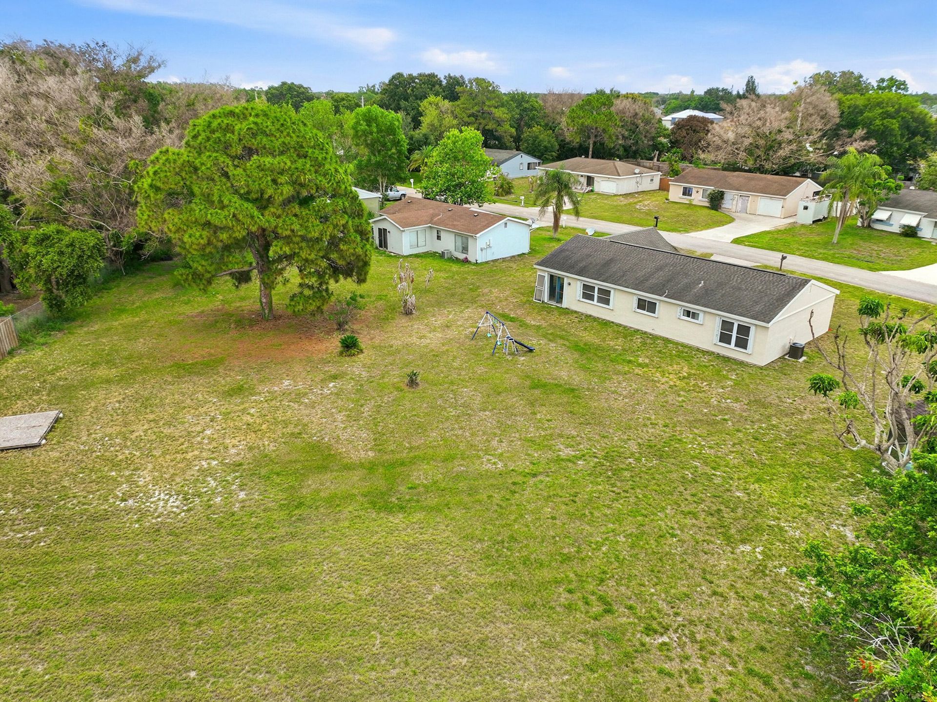 450 SW Kentwood Road, Port Saint Lucie, FL 34953 Photo
