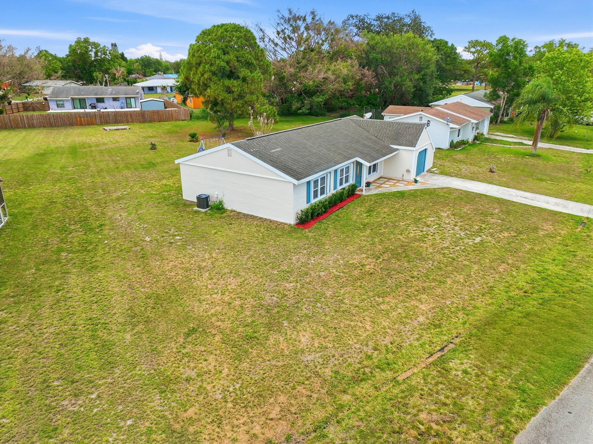450 SW Kentwood Road, Port Saint Lucie, FL 34953 Photo