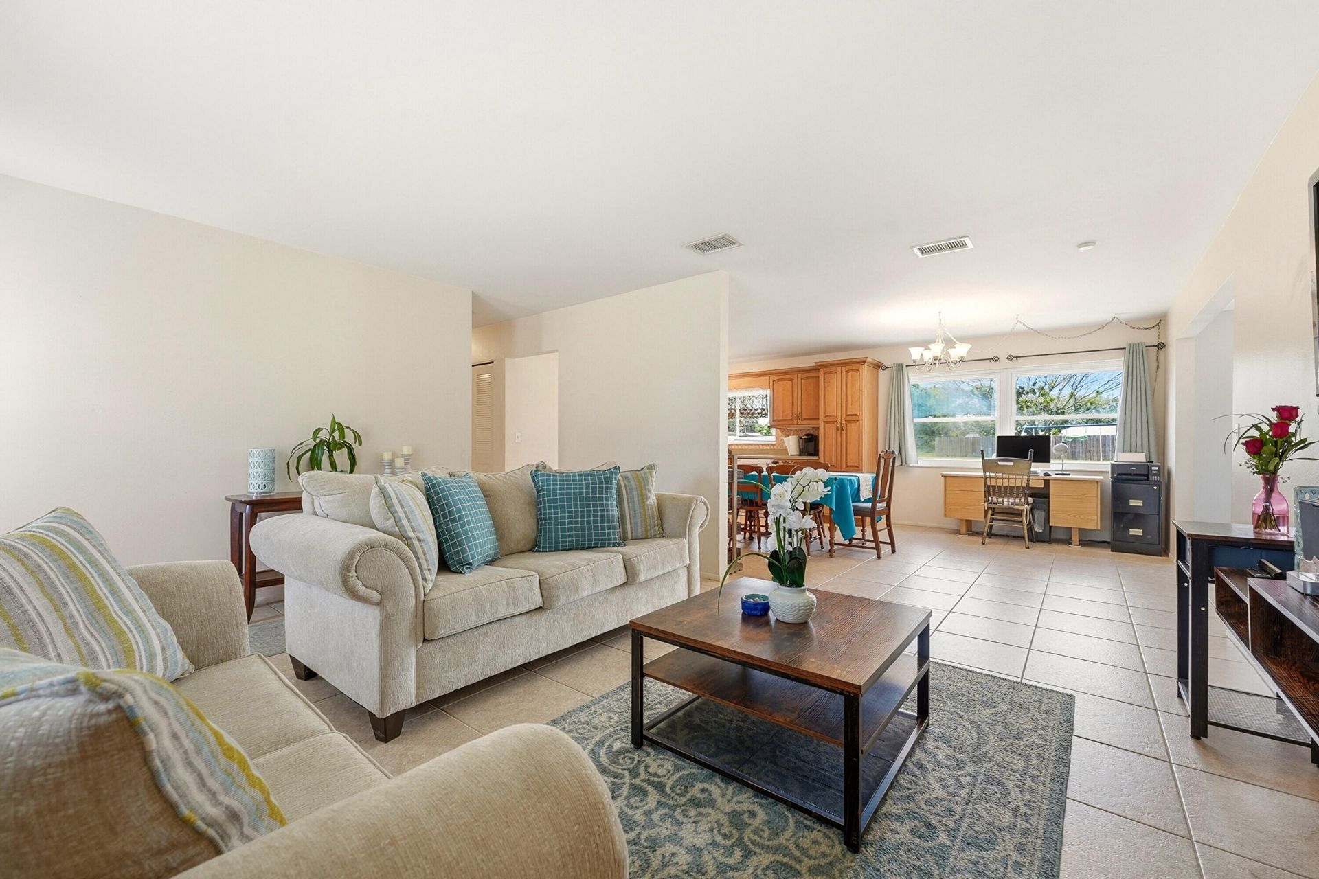 450 SW Kentwood Road, Port Saint Lucie, FL 34953 Photo