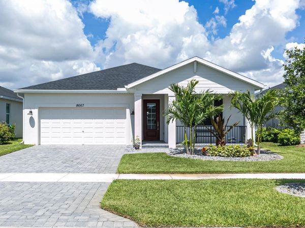 8667 Dahlia Circle, Port St. Lucie, FL 34986