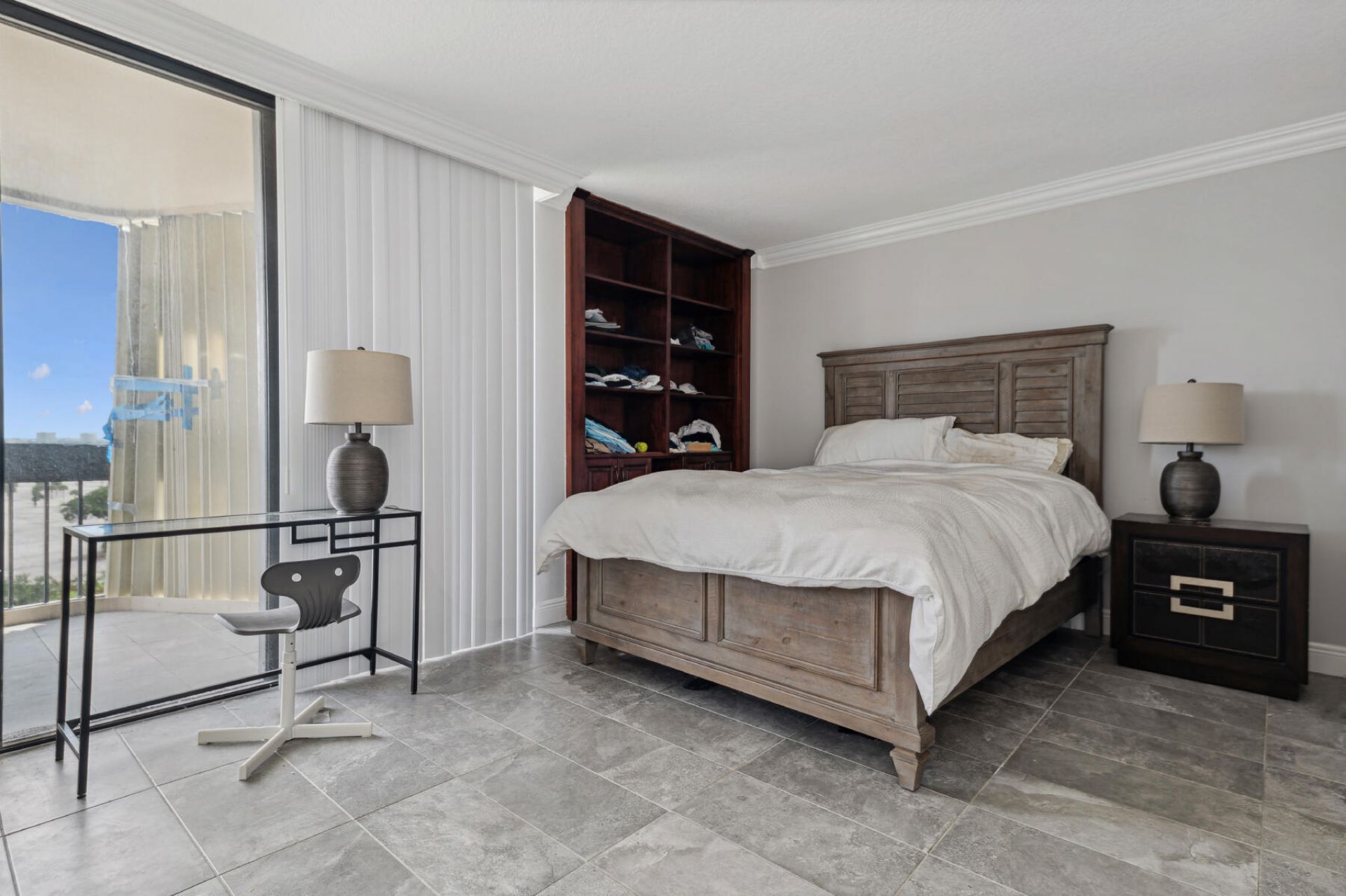 2400 Presidential Way, Unit 1006, West Palm Beach, FL 33401 Photo