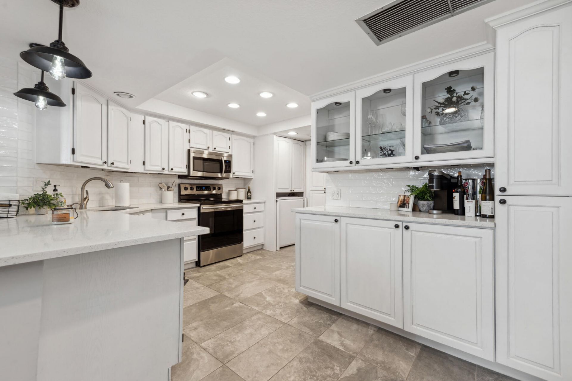 2400 Presidential Way, Unit 1006, West Palm Beach, FL 33401 Photo