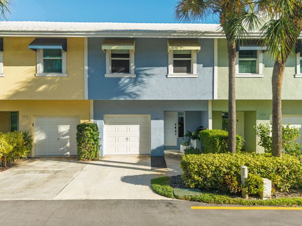 1777 NE 4th Avenue, Unit B3, Fort Lauderdale, FL 33305