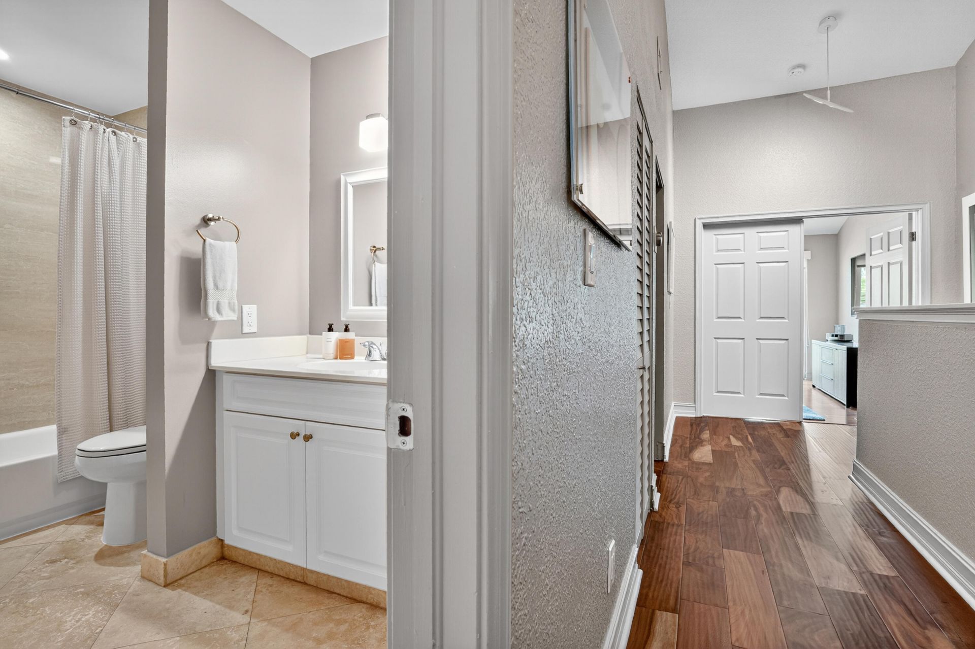 1777 NE 4th Avenue, Unit B3, Fort Lauderdale, FL 33305 Photo