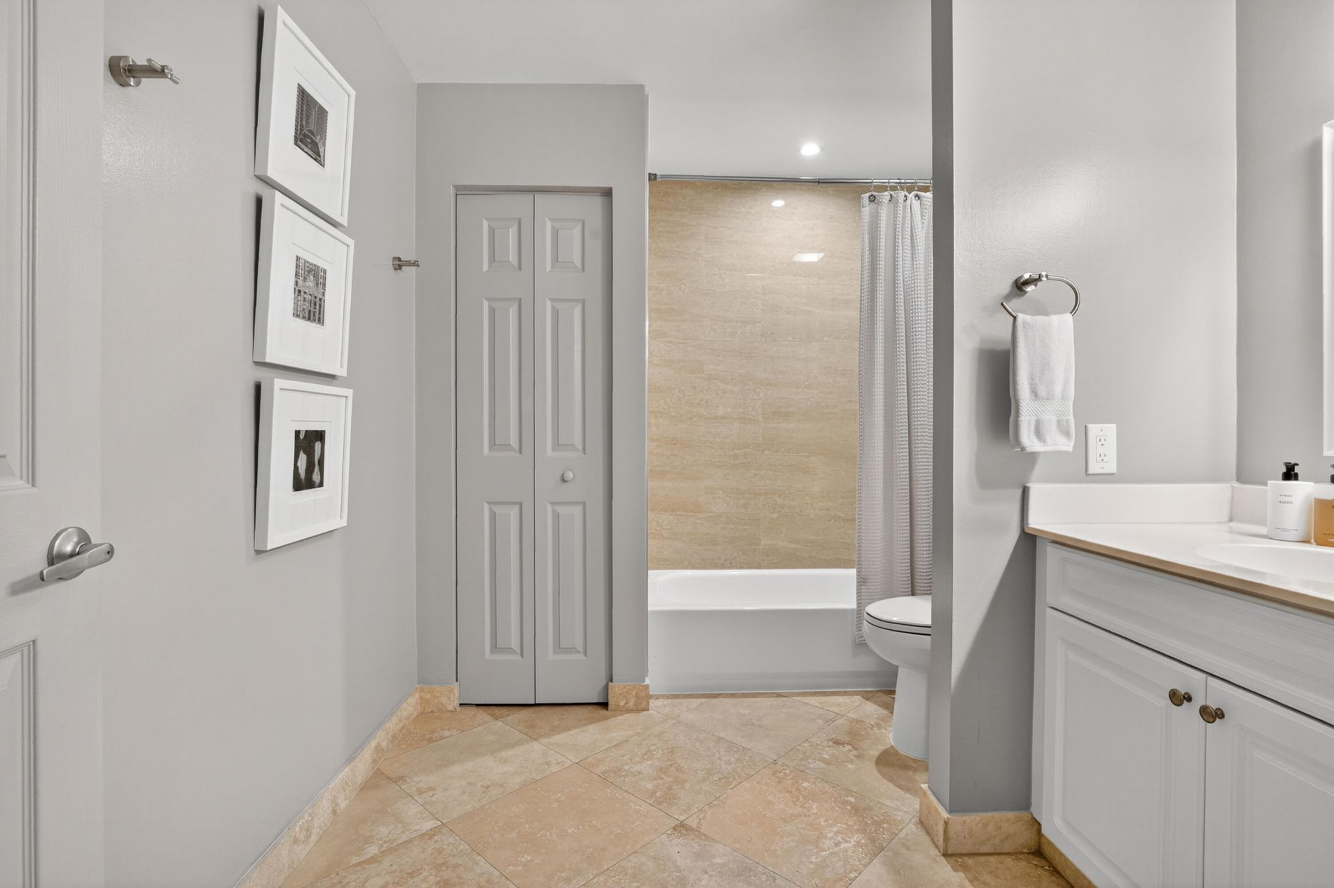 1777 NE 4th Avenue, Unit B3, Fort Lauderdale, FL 33305 Photo