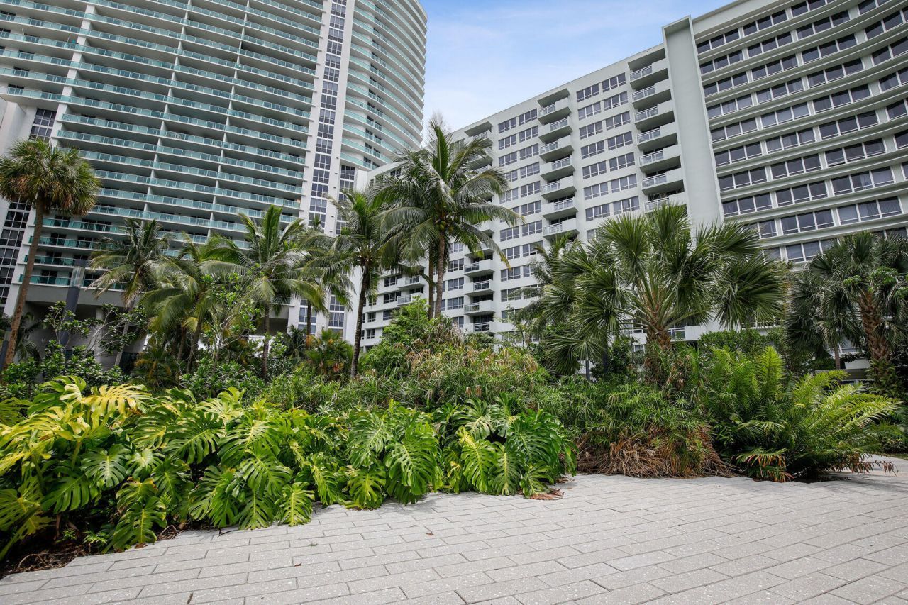 1500 Bay Road, Unit 364, Miami Beach, FL 33139 Photo
