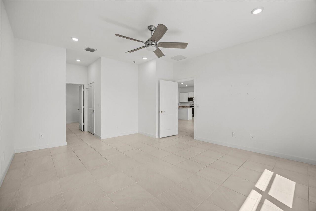 5958 SE Sky Blue Circle, Stuart, FL 34997 Photo