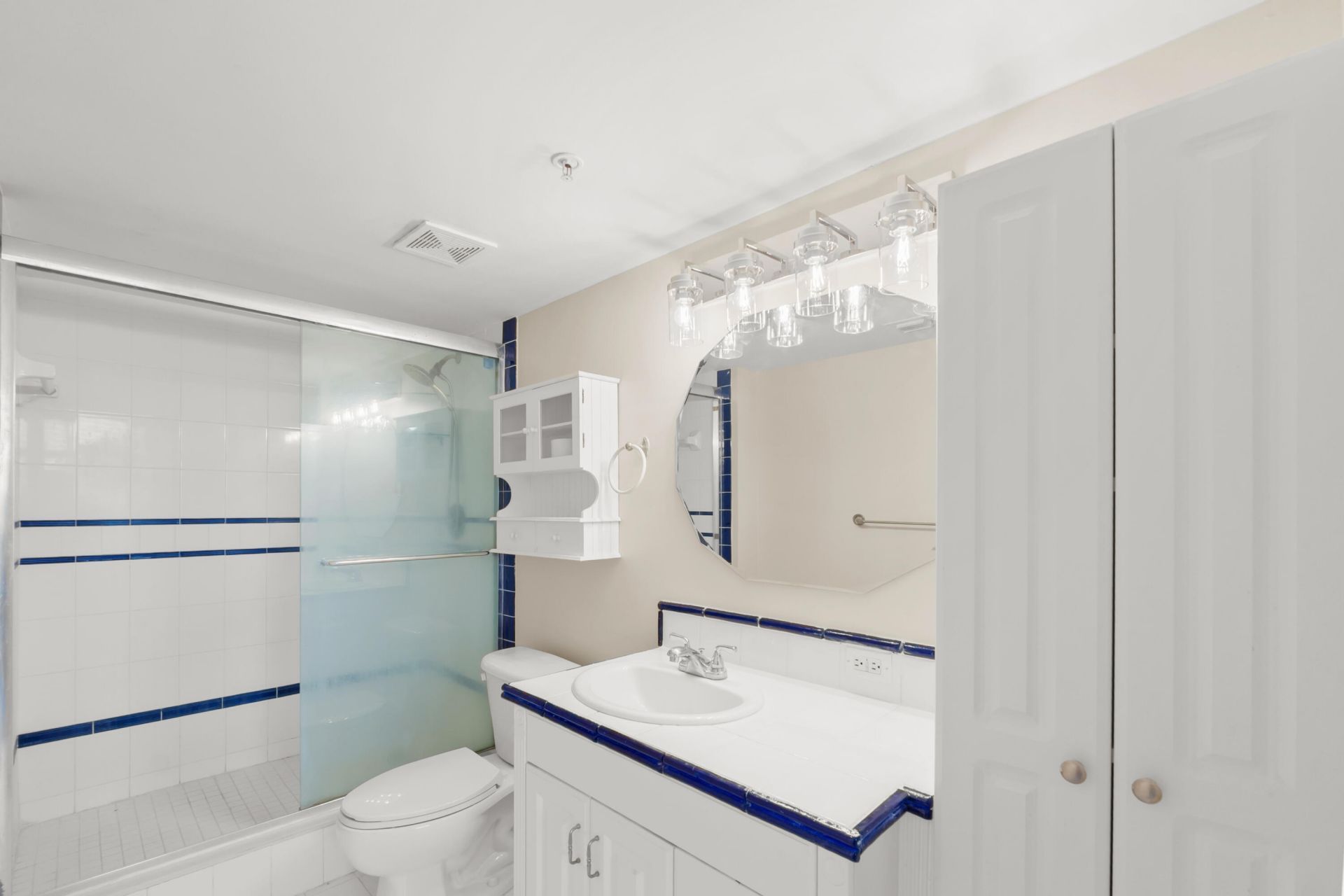 1200 Scotia Drive, Unit 403, Hypoluxo, FL 33462 Photo