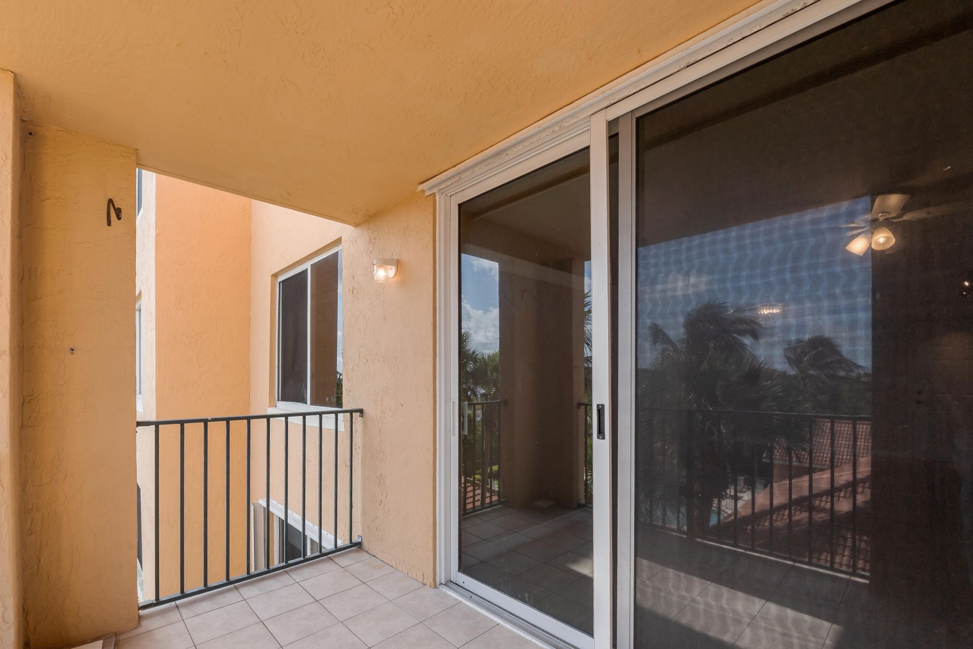 1200 Scotia Drive, Unit 403, Hypoluxo, FL 33462 Photo