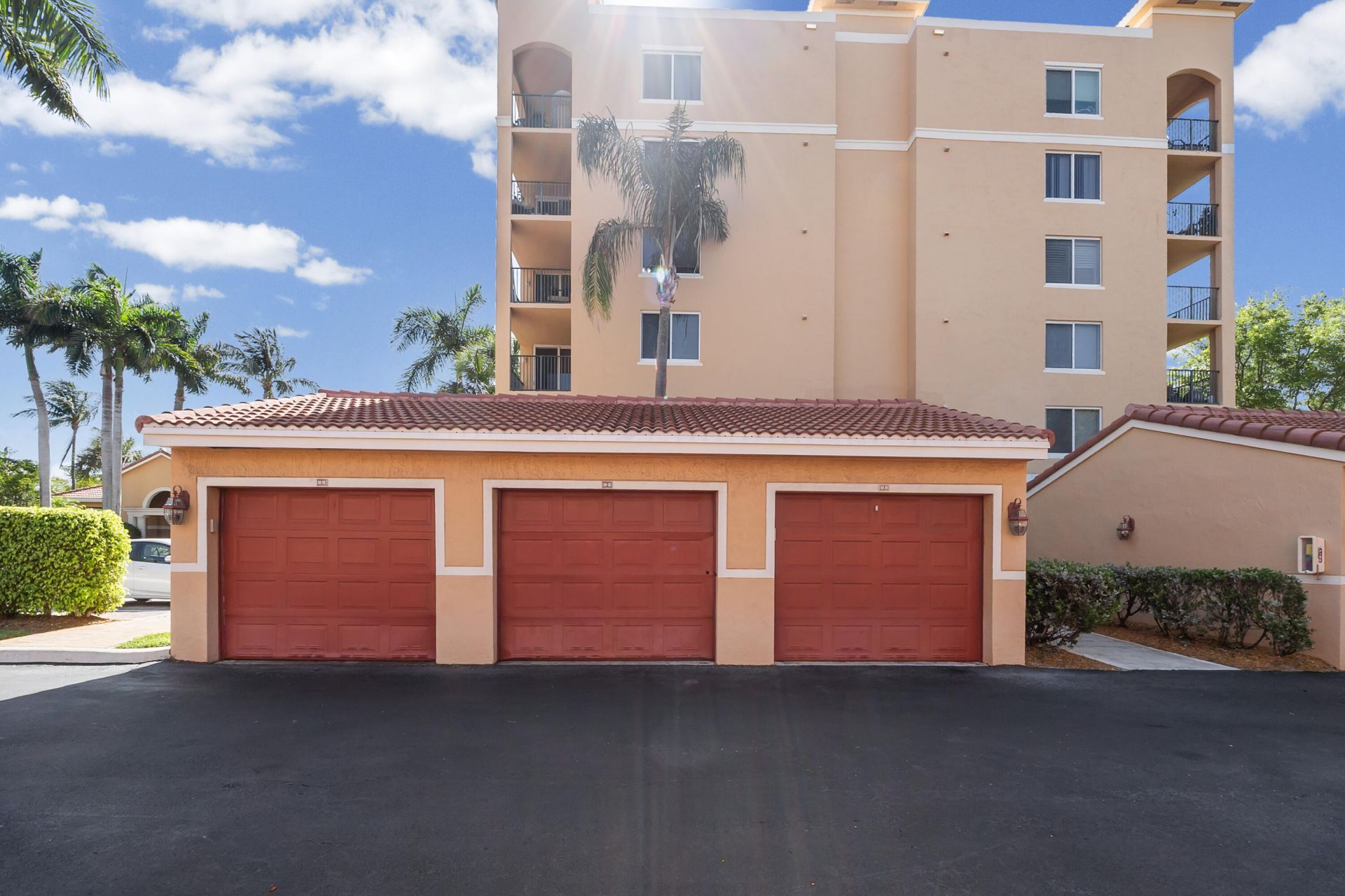 1200 Scotia Drive, Unit 403, Hypoluxo, FL 33462 Photo