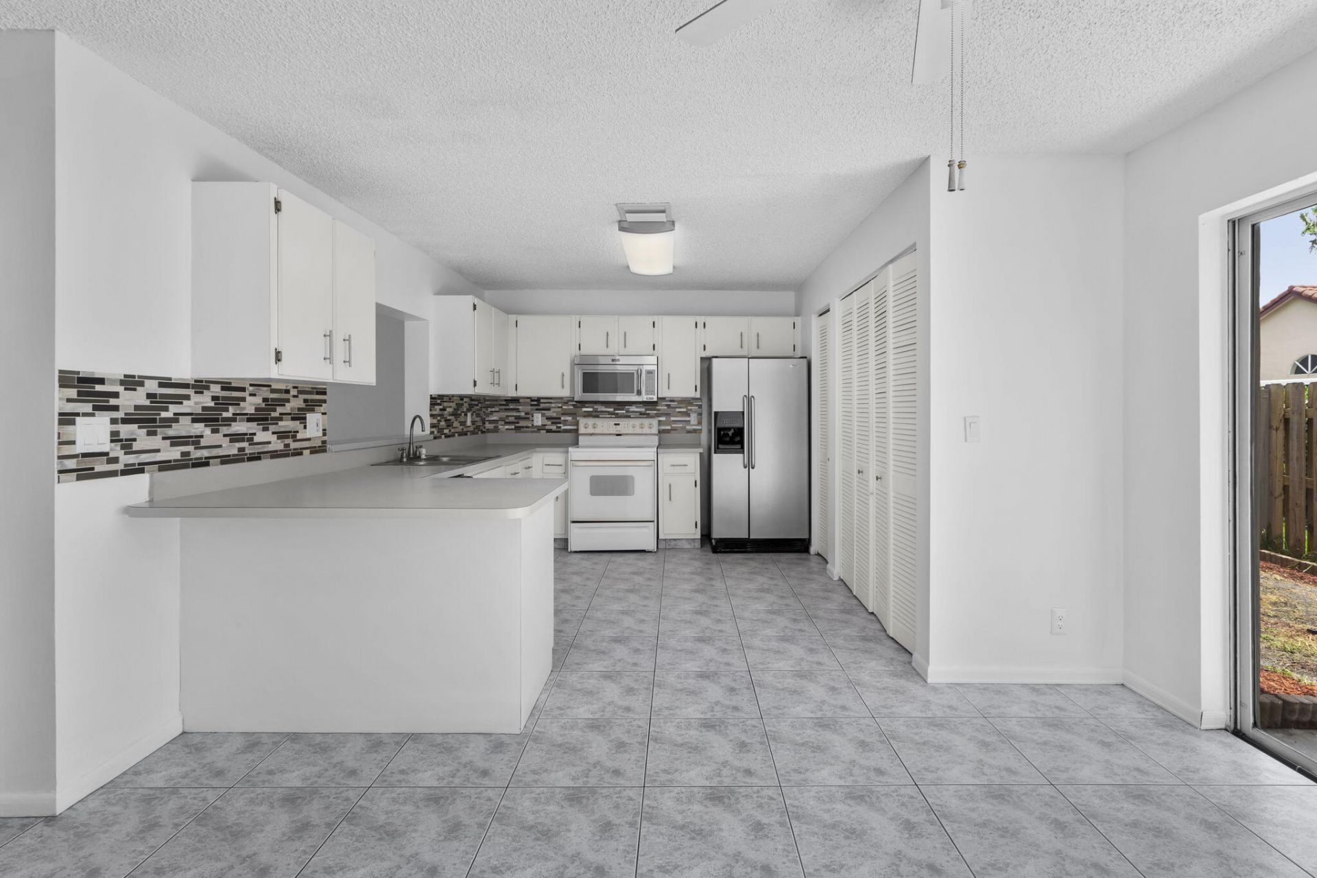12212 NW 36th Place, Sunrise, FL 33323 Photo