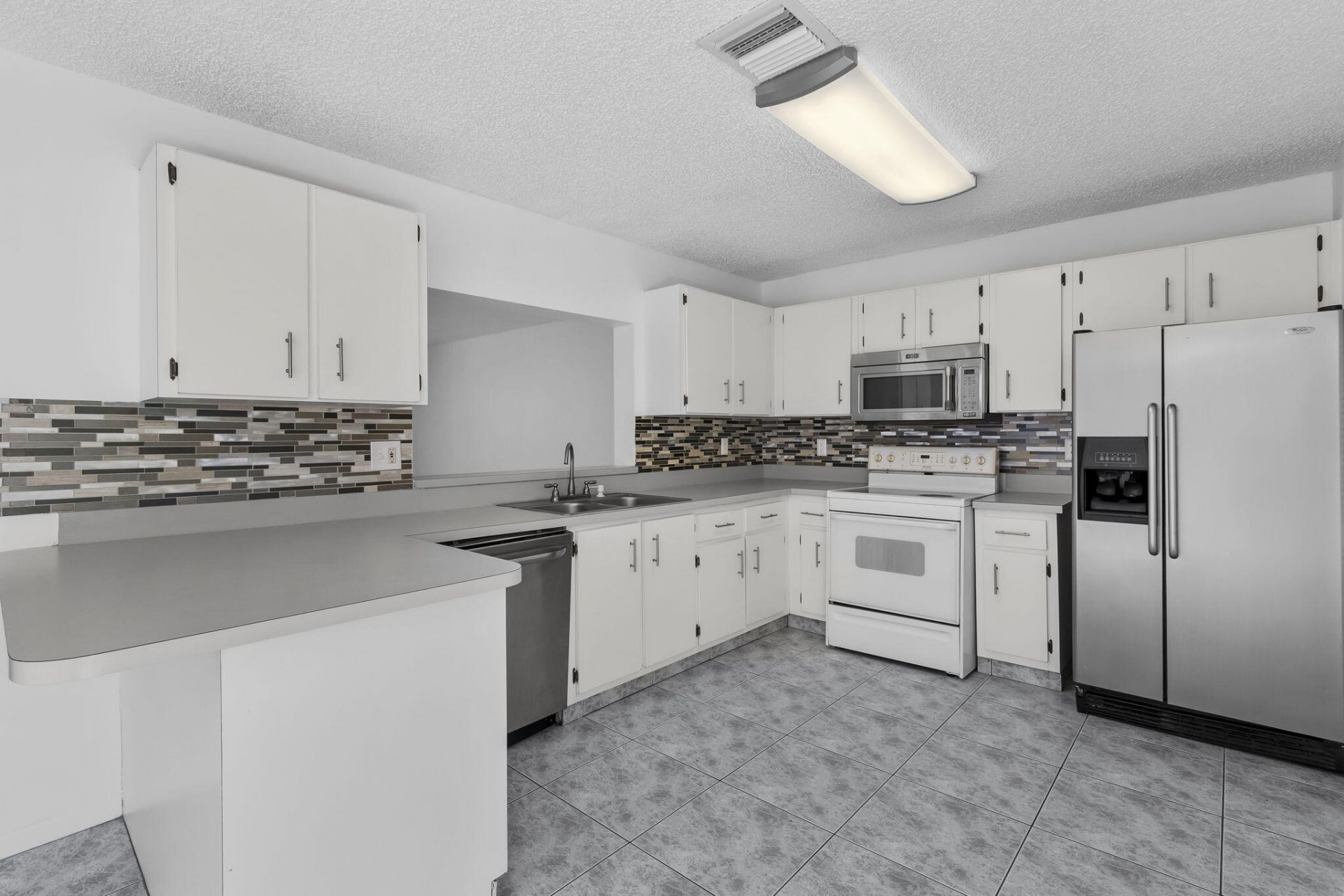 12212 NW 36th Place, Sunrise, FL 33323 Photo