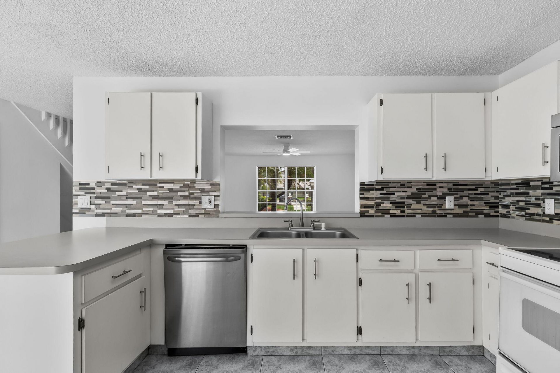 12212 NW 36th Place, Sunrise, FL 33323 Photo