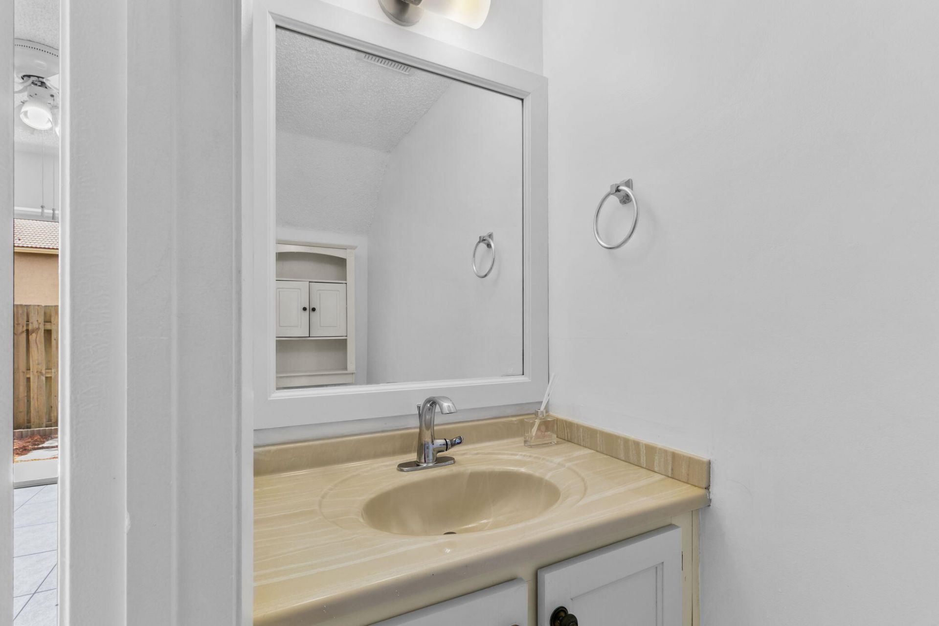 12212 NW 36th Place, Sunrise, FL 33323 Photo