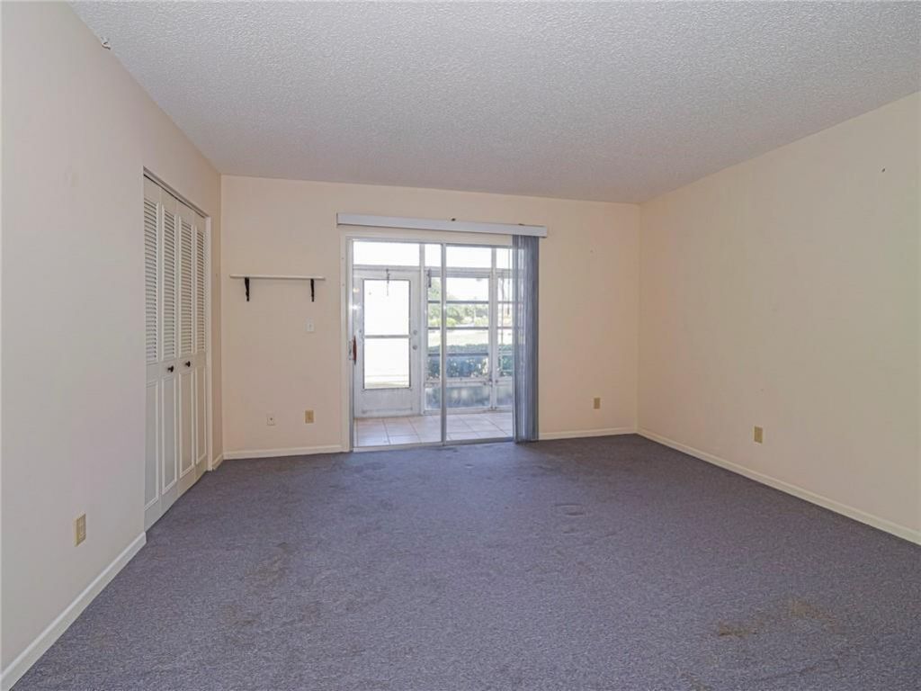 76 Royal Oak Drive, Unit 104, Vero Beach, FL 32962 Photo