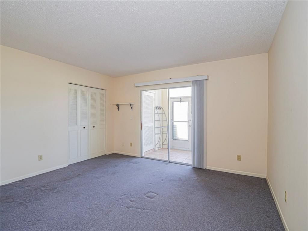 76 Royal Oak Drive, Unit 104, Vero Beach, FL 32962 Photo
