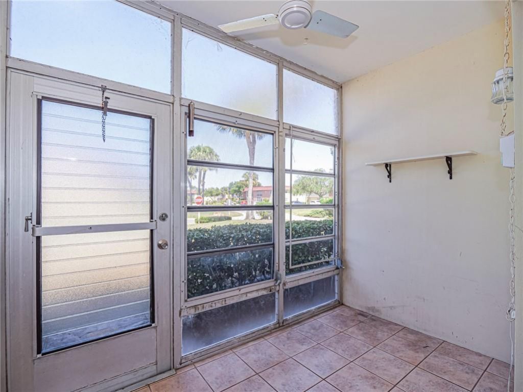 76 Royal Oak Drive, Unit 104, Vero Beach, FL 32962 Photo