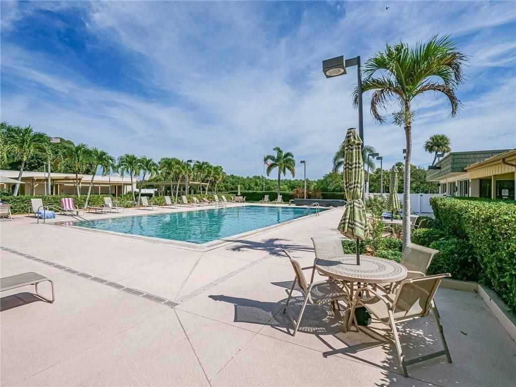 76 Royal Oak Drive, Unit 104, Vero Beach, FL 32962 Photo