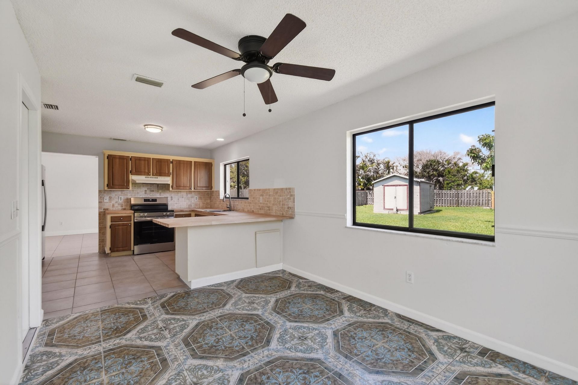 1502 SE Belcrest Street, Port Saint Lucie, FL 34952 Photo