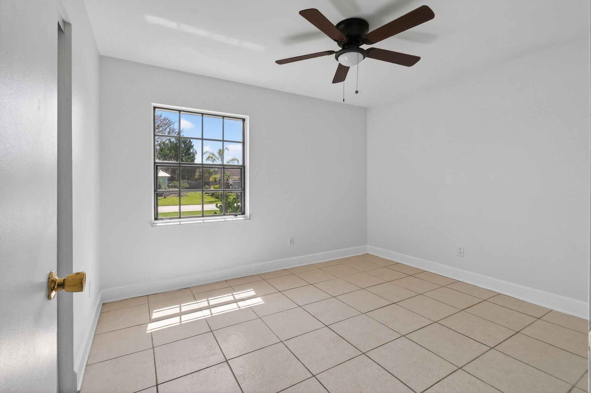 1502 SE Belcrest Street, Port Saint Lucie, FL 34952 Photo