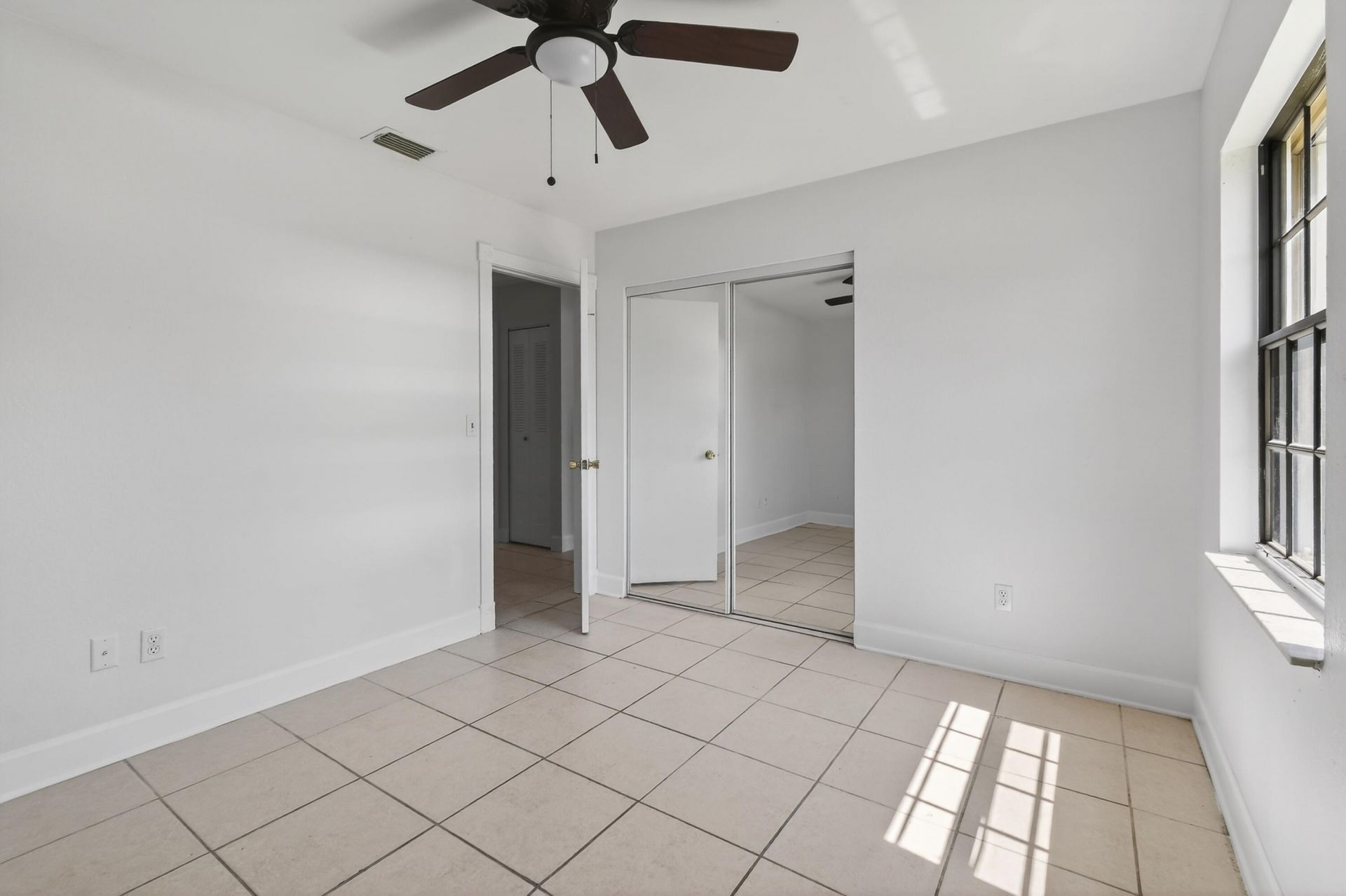 1502 SE Belcrest Street, Port Saint Lucie, FL 34952 Photo
