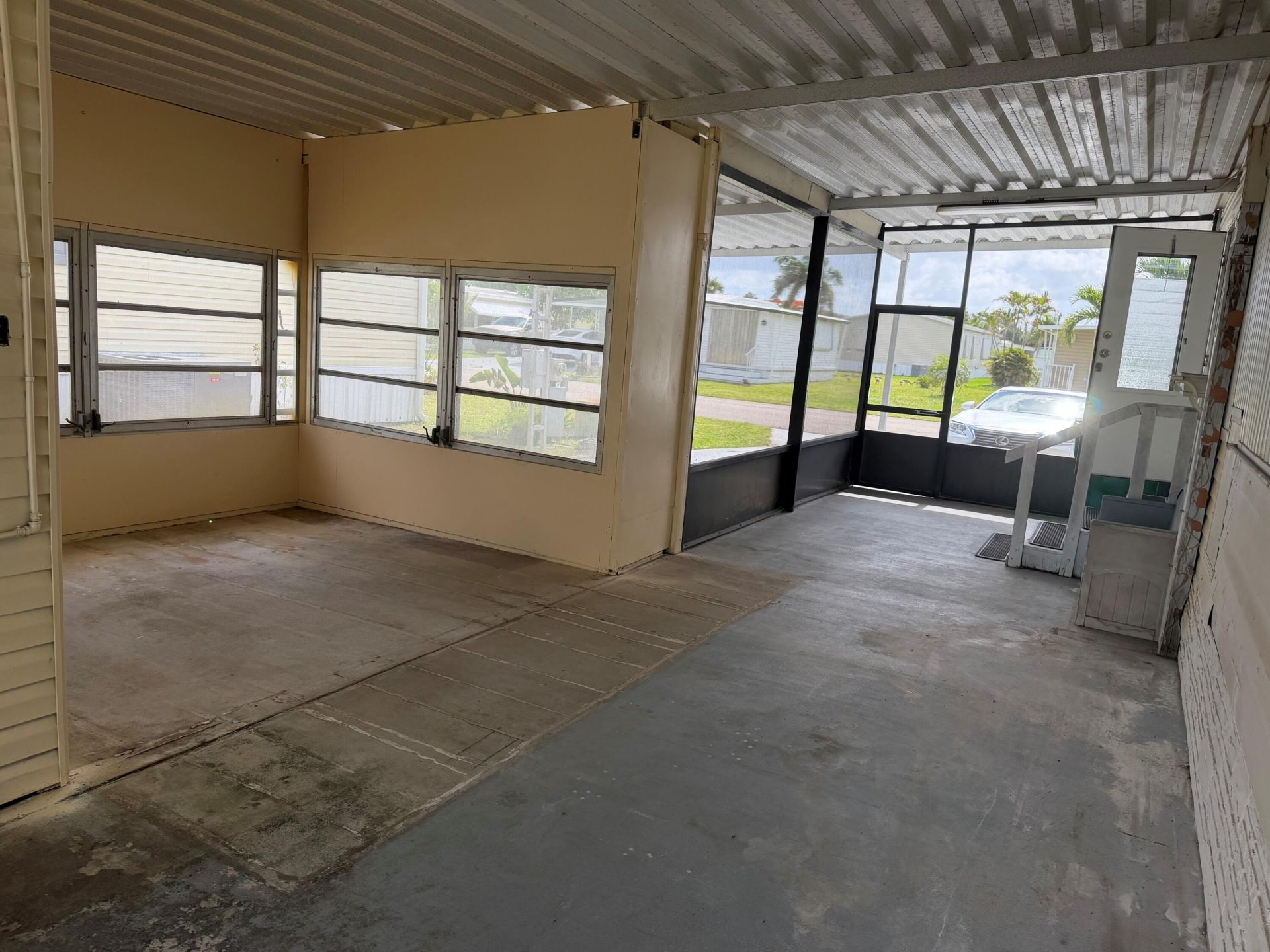 2041 SW 84th Avenue, Davie, FL 33324 Photo