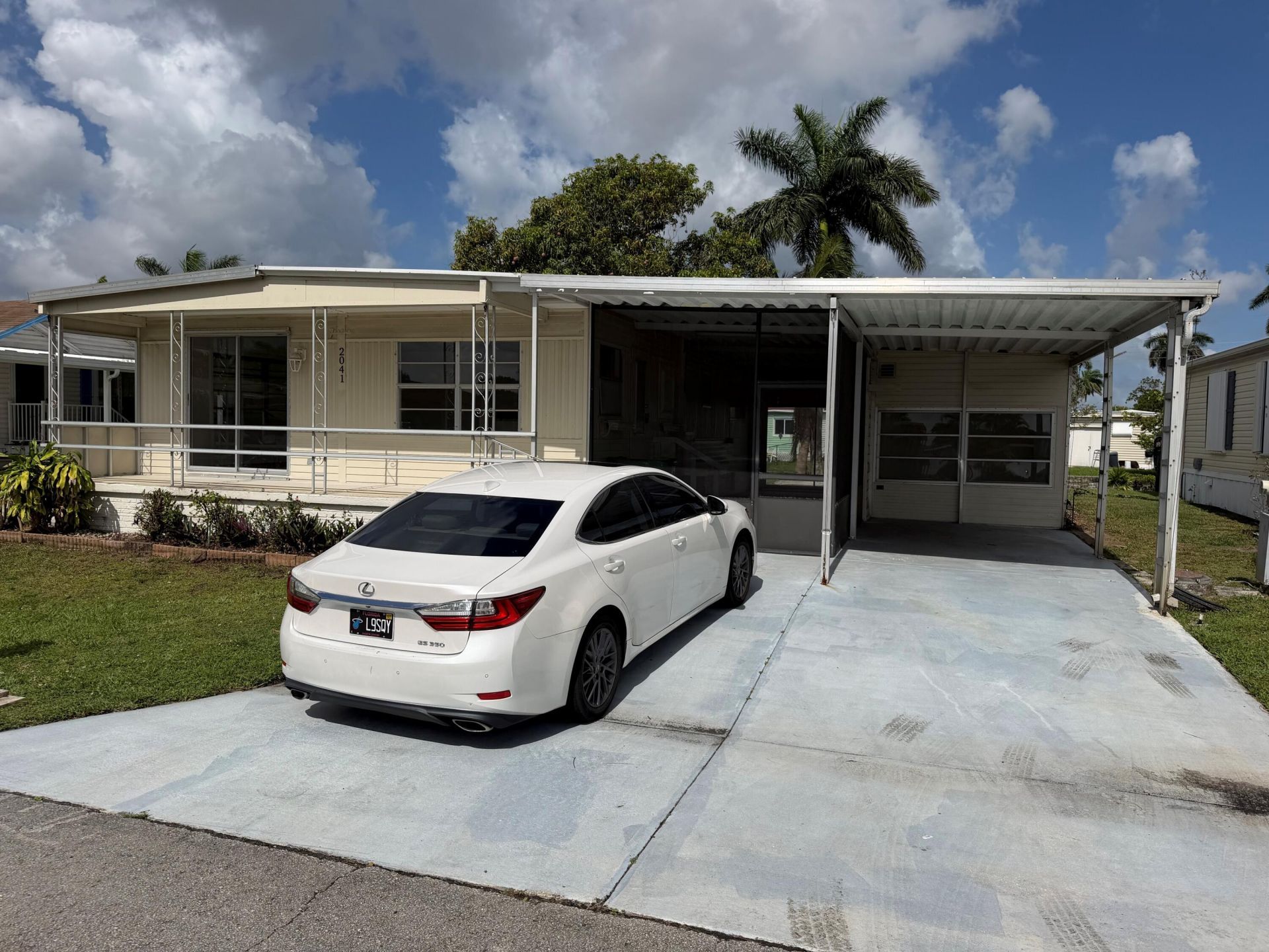 2041 SW 84th Avenue, Davie, FL 33324 Photo