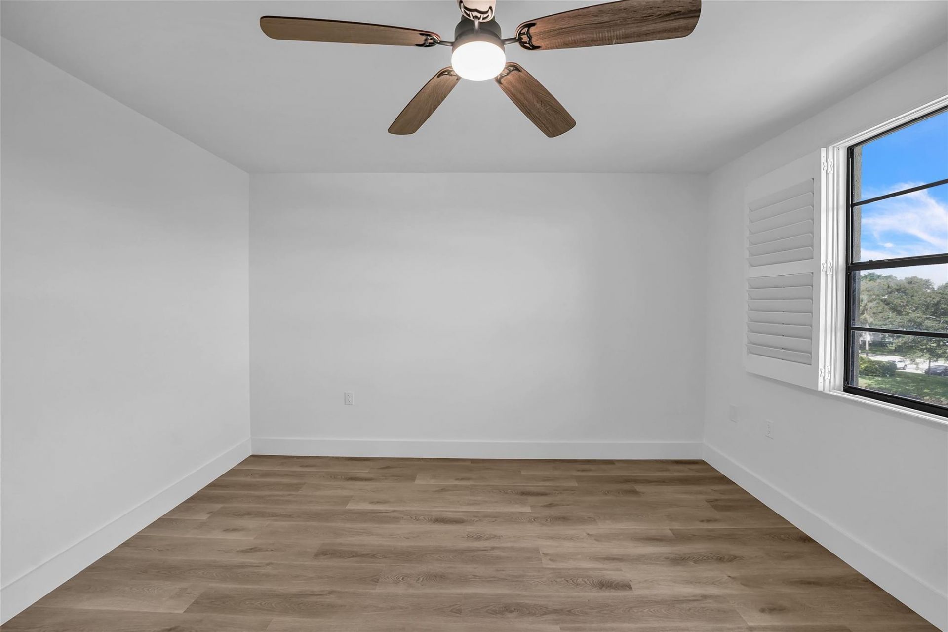 6037 Balboa Circle, Unit 401, Boca Raton, FL 33433 Photo