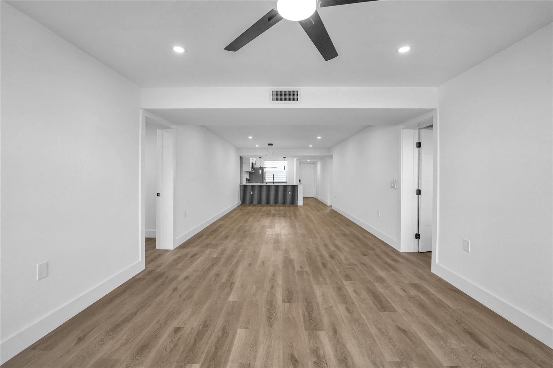 6037 Balboa Circle, Unit 401, Boca Raton, FL 33433 Photo
