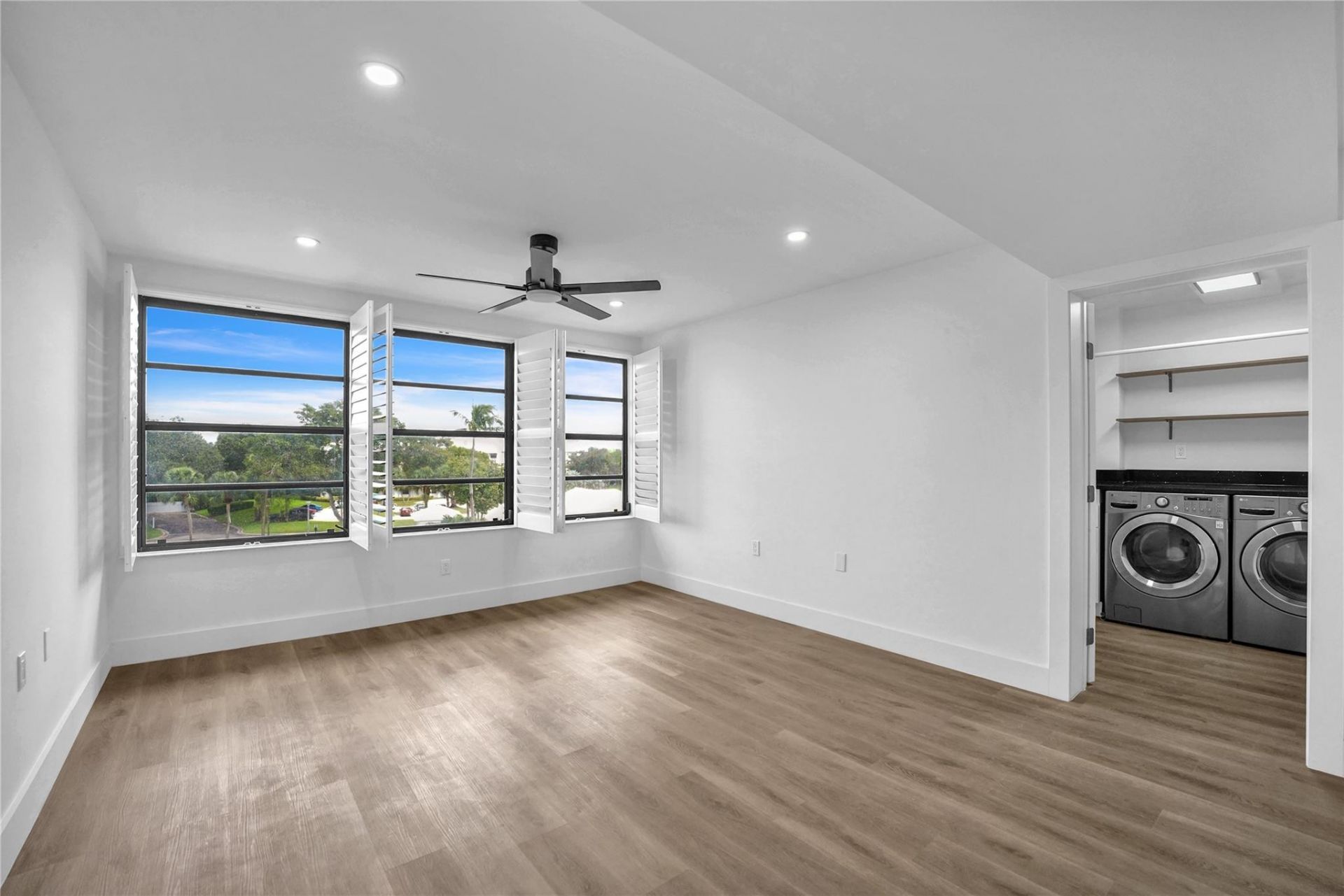 6037 Balboa Circle, Unit 401, Boca Raton, FL 33433 Photo