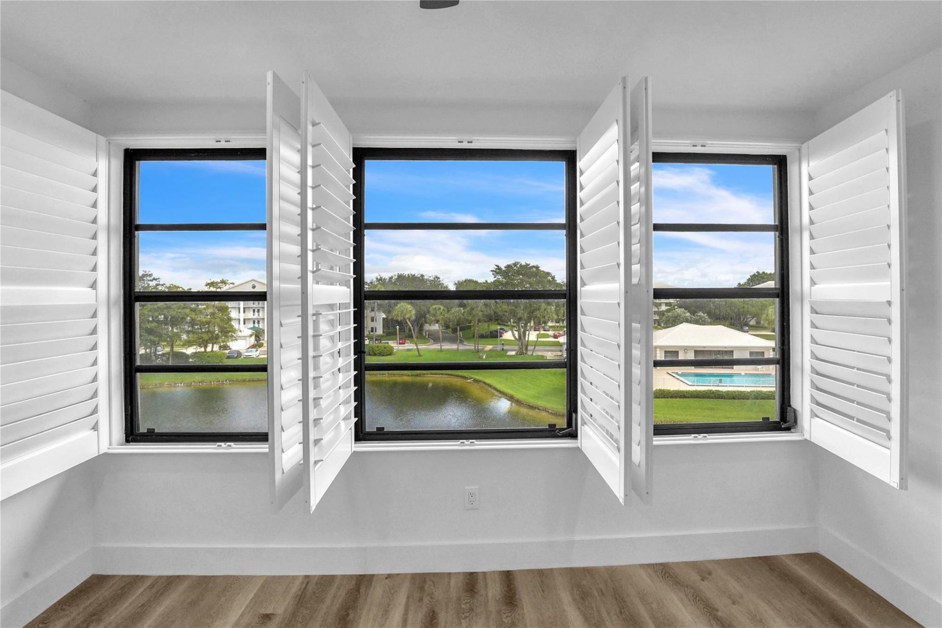 6037 Balboa Circle, Unit 401, Boca Raton, FL 33433 Photo