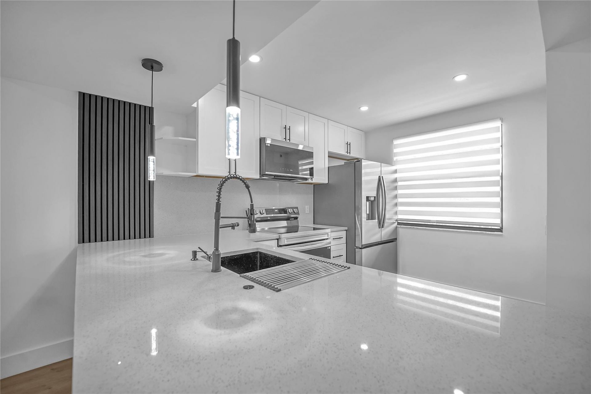 6037 Balboa Circle, Unit 401, Boca Raton, FL 33433 Photo