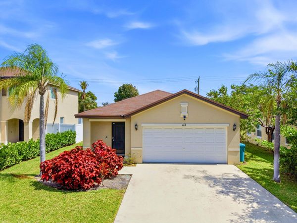 113 SE 3rd Avenue, Boynton Beach, FL 33435
